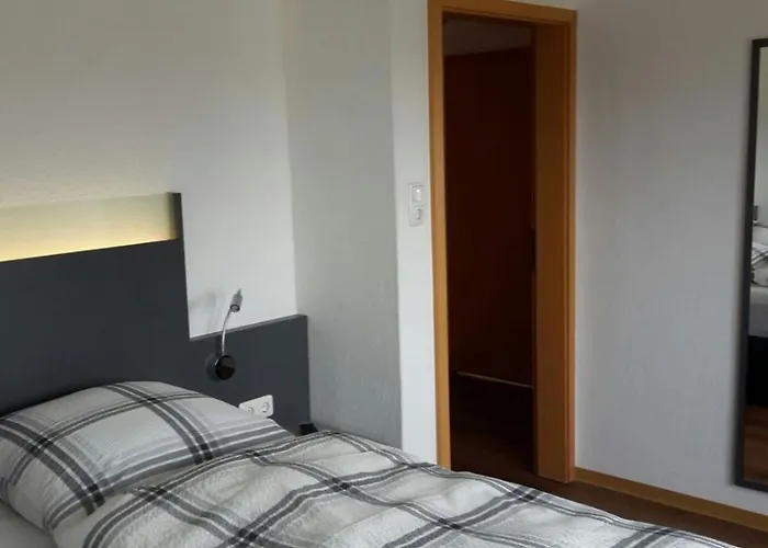 4 **** Nyaraló Esens